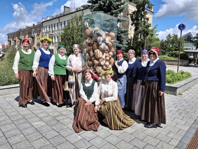 Folkloras kopa Atbunga